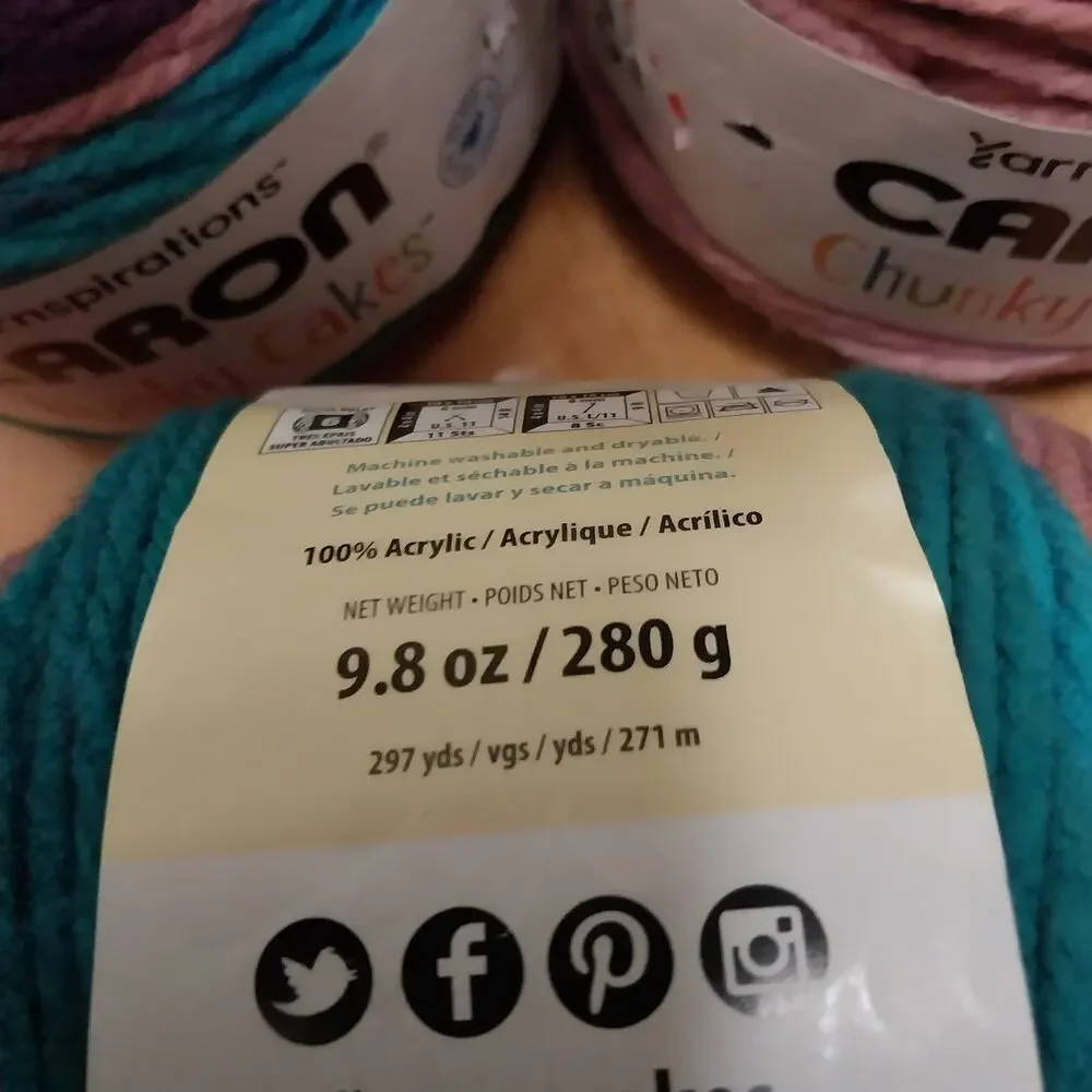 New Caron Chunky Cakes "Plum Perfect" (Discontinued Color) - Picture 4 of 4